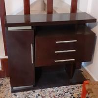 I mobili in foto sono in buono stato, come  nuovi