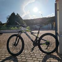 mountain bike rockrider 560s