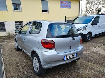 Toyota Yaris 1.0i