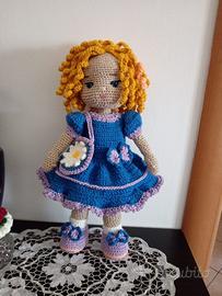 Bambola  fatta a mano