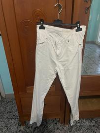 Pantaloni bianchi