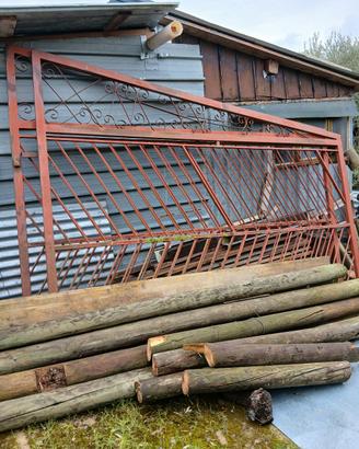 Cancello in ferro a due ante