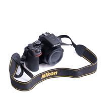 Nikon D3500 + AF-P DX 18-55 f/3.5-5.6 G VR + SD 