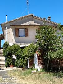 Casa con ingresso indipendente