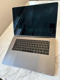 Macbook Pro 15-inch, 2018 - 16GB - SSD 250GB