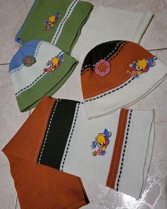Completi Sciarpa e cappello Winnie The Pooh
