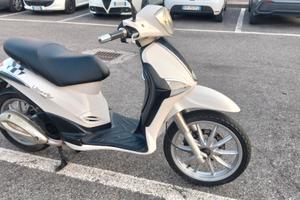 scooter Liberty 125