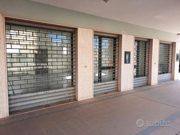 Locale commerciale in Via Londra, Potenza