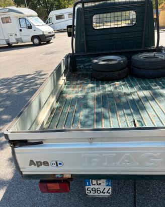 Ape. ™ 703 con sterzo