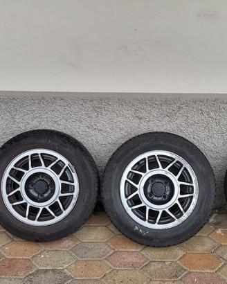 Cerchi in lega Volkswagen e gomme invernali