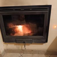 caminetto in ghisa ventilato