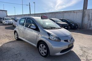 Toyota Aygo 1.0 12V VVT-i 5 porte Sol
