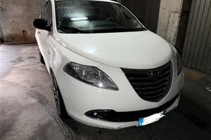 Lancia Ypslon