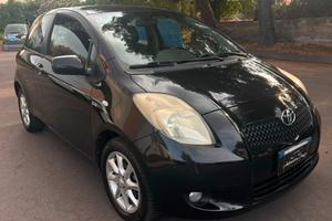 Toyota Yaris 1.4 D-4D 3 porte Sol