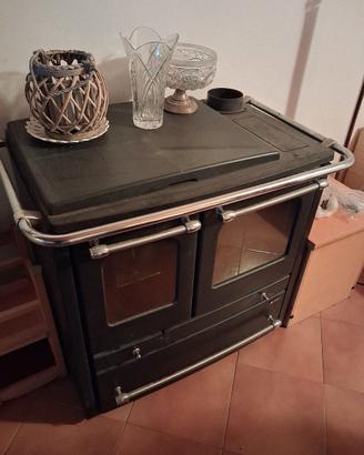 stufa a legna con forno