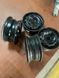 Cerchi in ferro per Polo Volkswagen