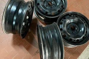 Cerchi in ferro per Polo Volkswagen