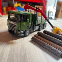 Camion porta tronchi Bruder