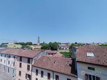 Appartamento di 95 m² con 3 locali e box auto a Cr