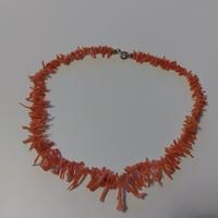 Collana di corallo rosa