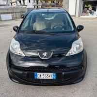 PEUGEOT 107 1000 BENZINA 5 PORTE D'EPOCA