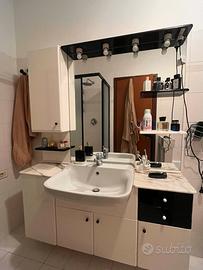 Mobile bagno sospeso largo 150 cm e alto 180 cm