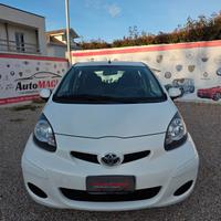 Toyota Aygo 1.0 12V VVT-i 5 porte Lounge Connect M