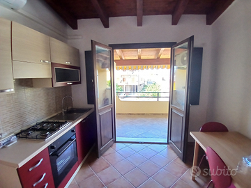 Appartamento ampia veranda zona pineta