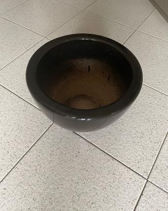 Vaso nero in ceramica rettangolare o rotondo