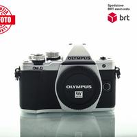 Olympus OM-D E-M10 II