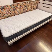 Letto singolo con materasso