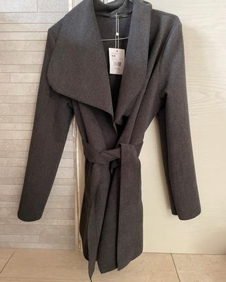 Cappotto con cinturataglia S/M nuovo mai indossato
