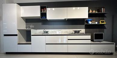 Cucina Bianca Gole Nere