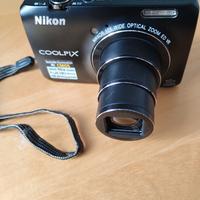 Nikon Coolpix S6300  Fotocamera Digitale Compatta