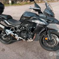 Benelli TRK 502X