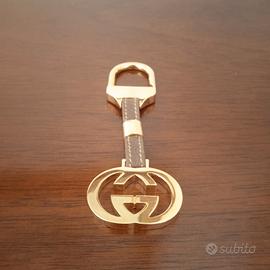 Gucci portachiavi dorato  🎁 
