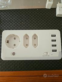 Presa Multipla con USB e luce LED