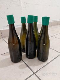 Bottiglie vuote tipo spumante