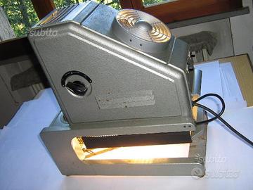 Episcopio proiettore senza ottica di uscita