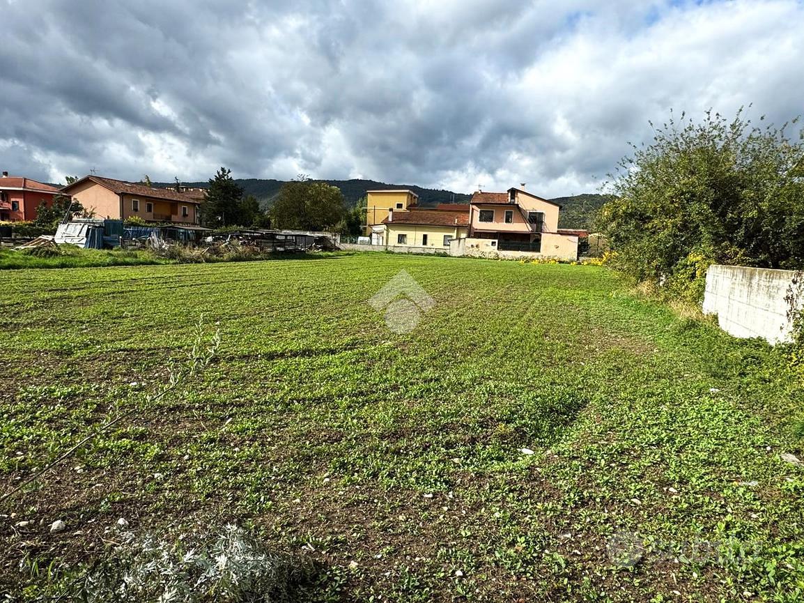 TER. RESIDENZIALE A AVEZZANO - Vista 3