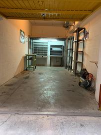 Garage 18 mq in Emilia ponente / Santa Viola