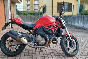 Ducati Monster 821 del 2015