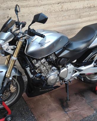 Honda Hornet 600 (2006)| Ultimo modello faro tondo