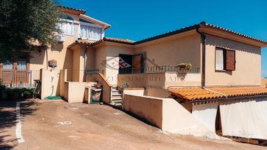 Appartamento con vista mare nel cuore di Posada