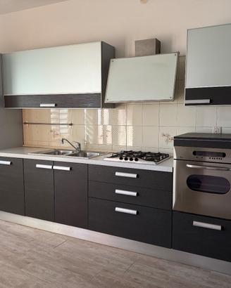 Cucina Gatto completa di elettrodomestici