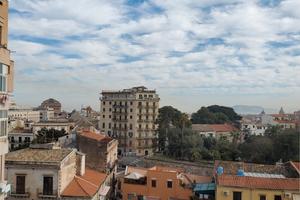 Panoramico ed ampio appartamento zona Tribunale