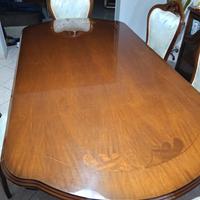 Tavolo soggiorno e mensola con specchio