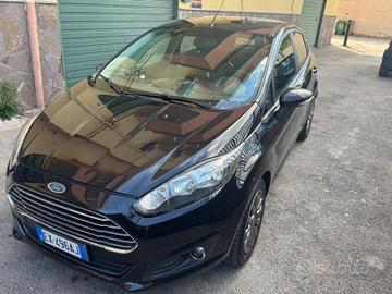 Ford Fiesta 1.5 TDCi 75CV 5 porte Titanium