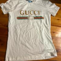 Tshirt gucci