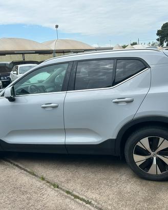 Volvo xc40 t5 ibrida
